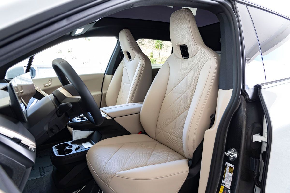 2026 BMW iX xDrive45