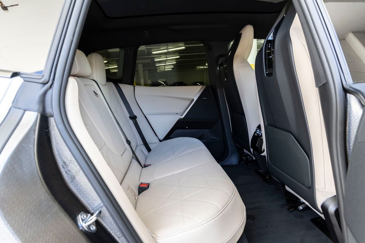 2026 BMW iX xDrive45