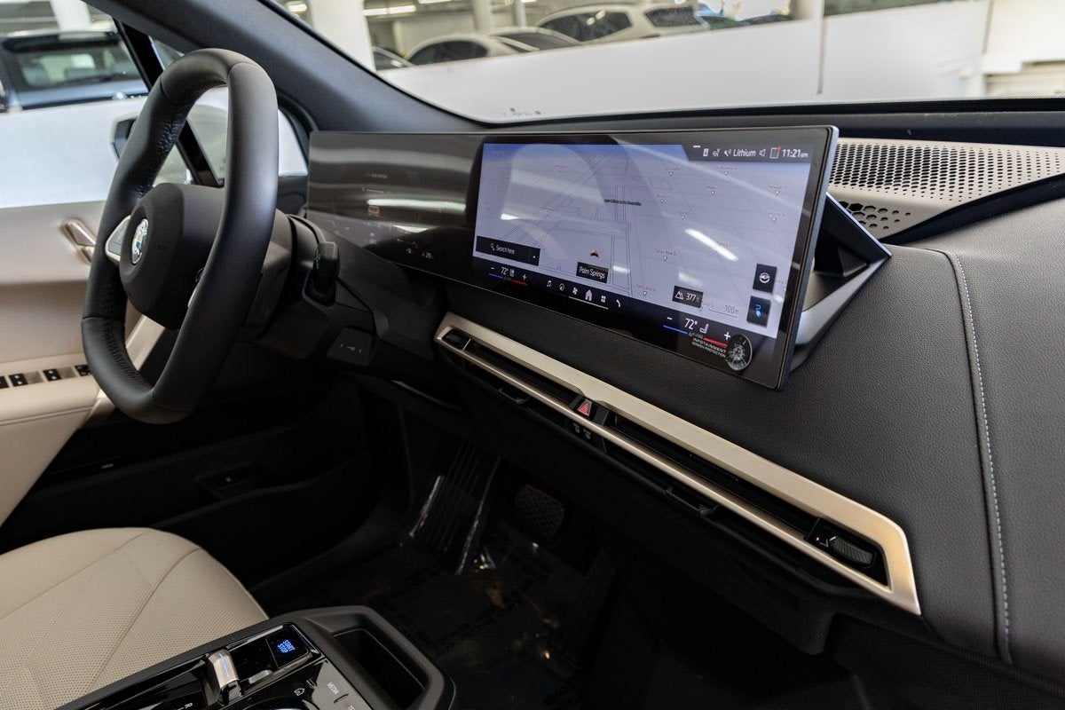 2026 BMW iX xDrive45