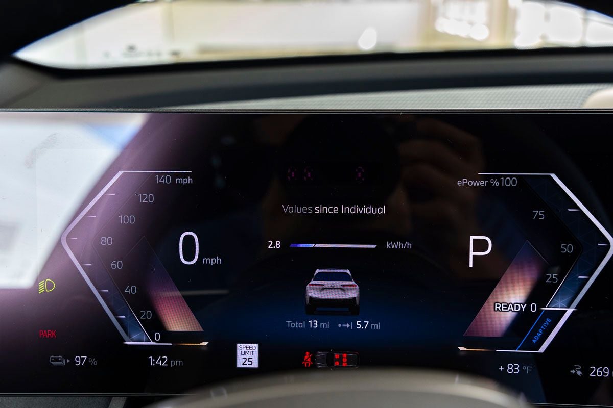 2026 BMW iX xDrive45