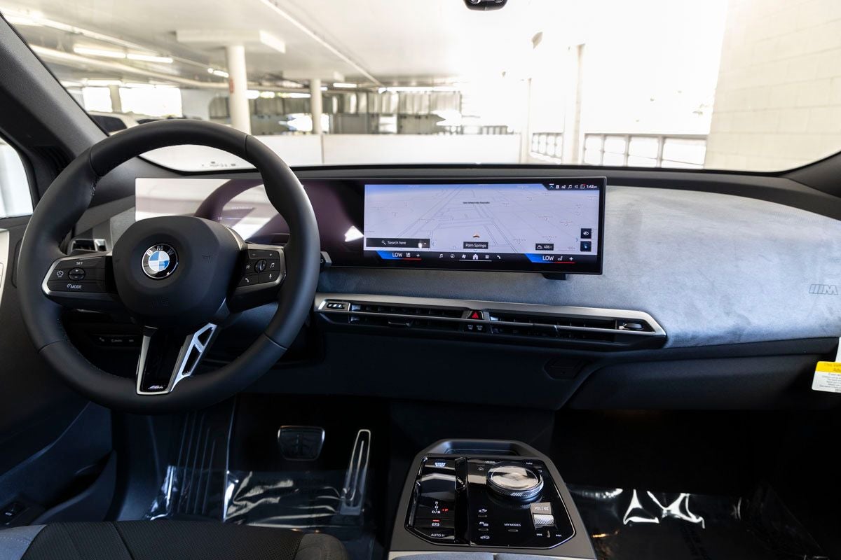 2026 BMW iX xDrive45