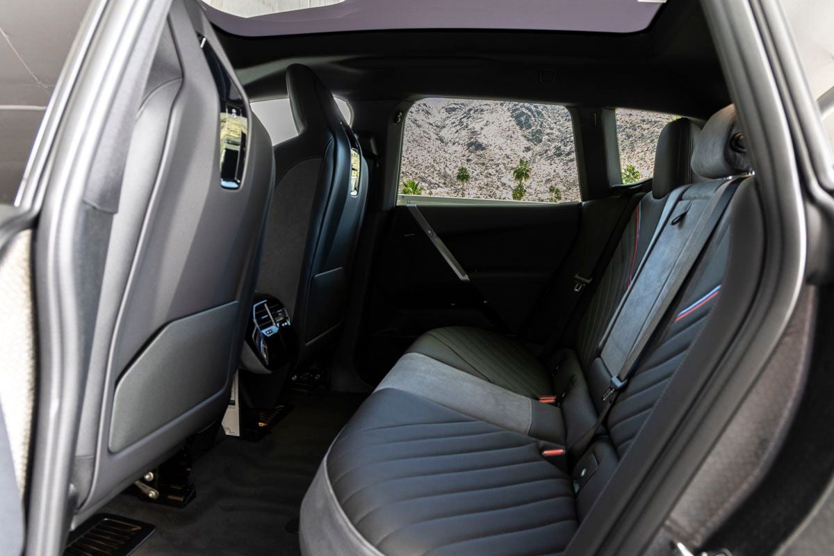 2026 BMW iX xDrive45