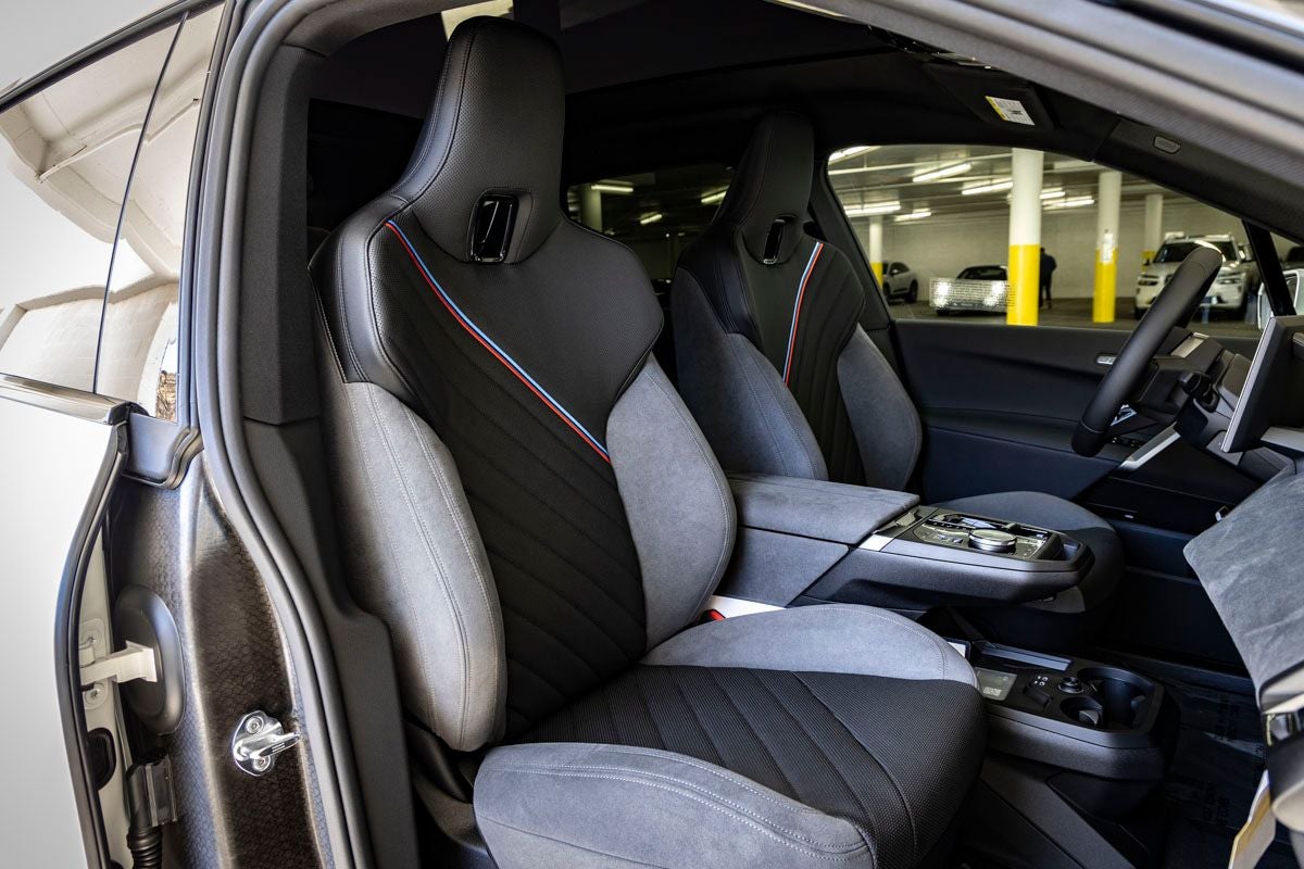 2026 BMW iX xDrive45