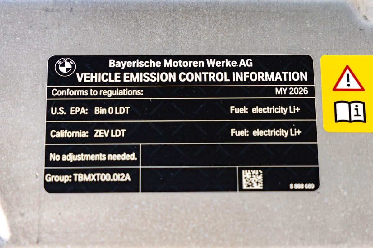 2026 BMW iX xDrive45