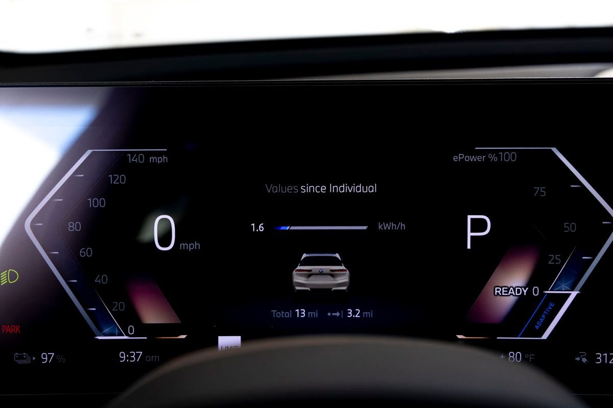 2026 BMW iX xDrive60