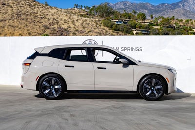 2026 BMW iX xDrive60