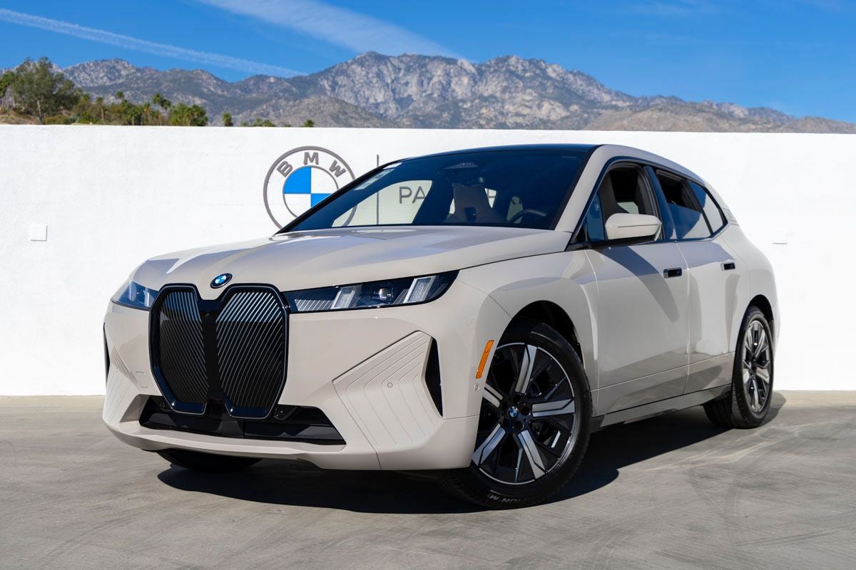 2026 BMW iX xDrive60
