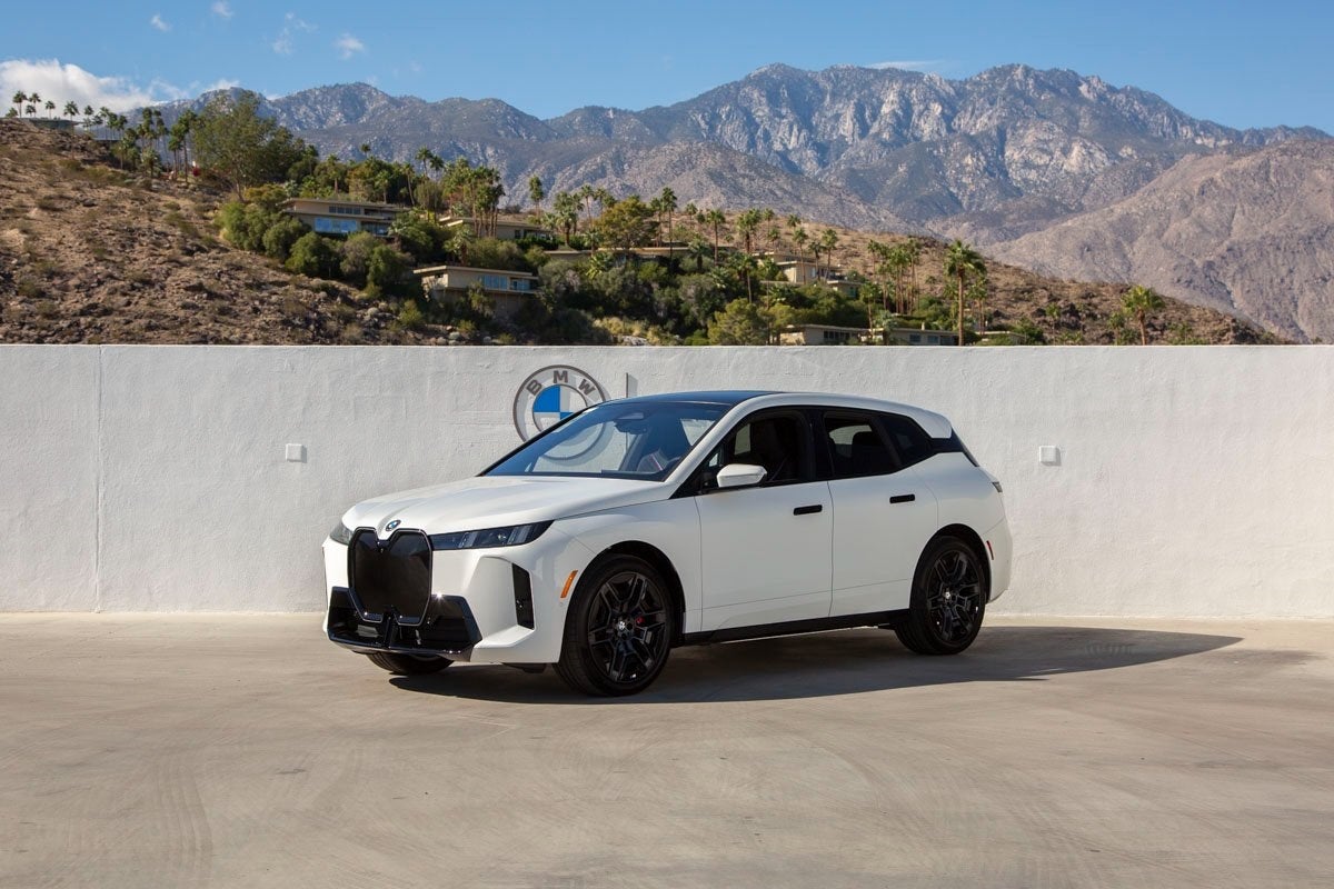 2026 BMW iX xDrive60