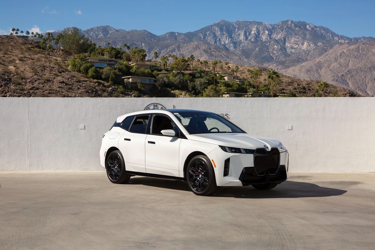 2026 BMW iX xDrive60