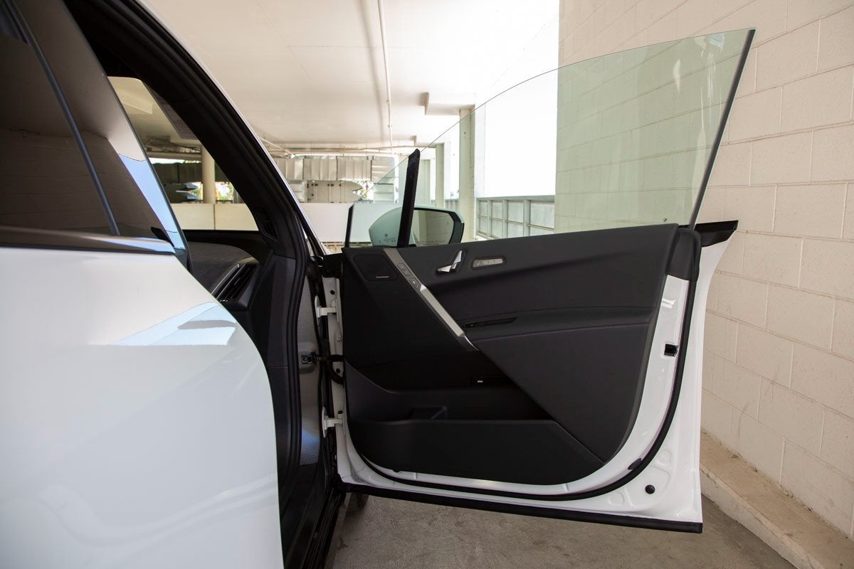 2026 BMW iX xDrive60