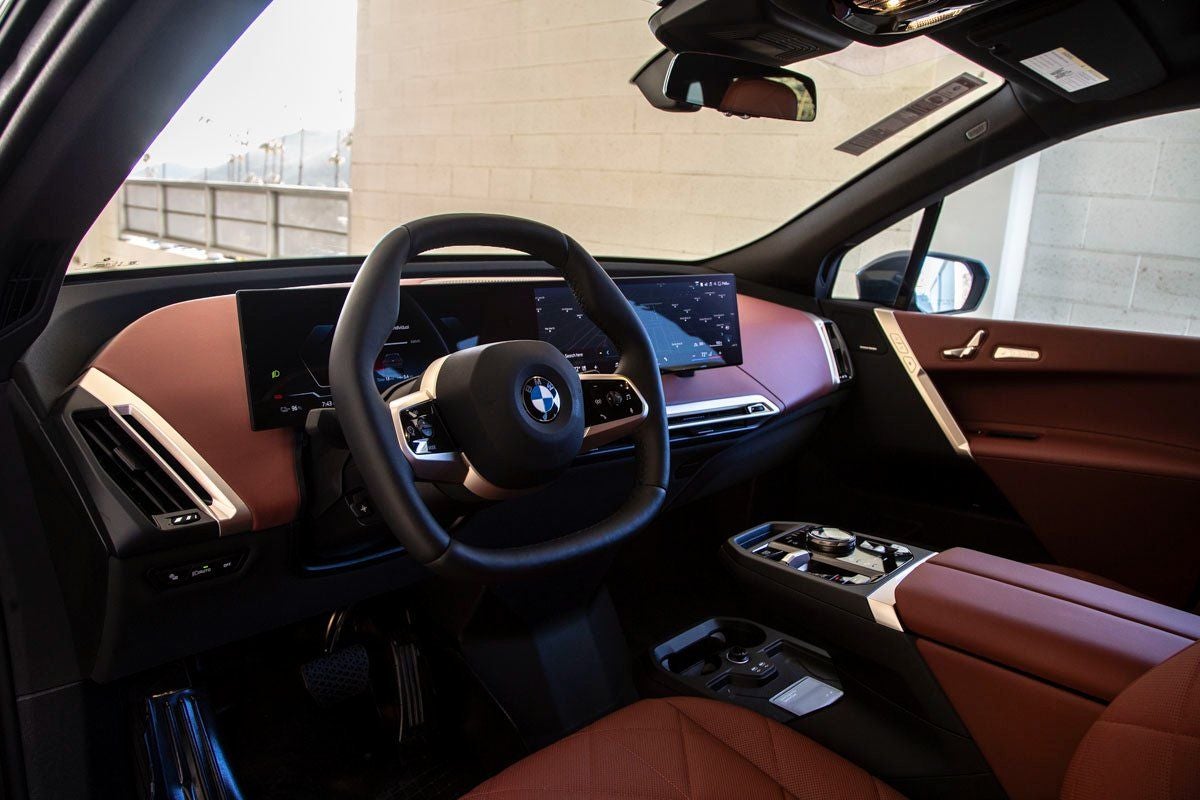 2026 BMW iX xDrive60