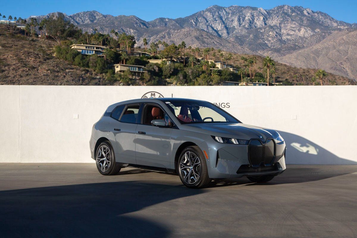 2026 BMW iX xDrive60