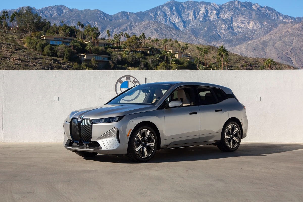2026 BMW iX xDrive60