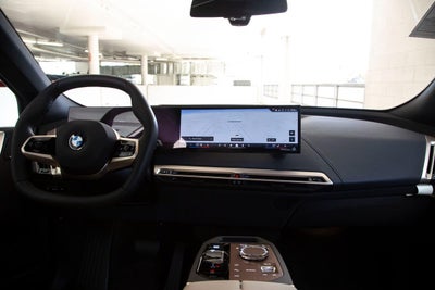 2026 BMW iX xDrive60