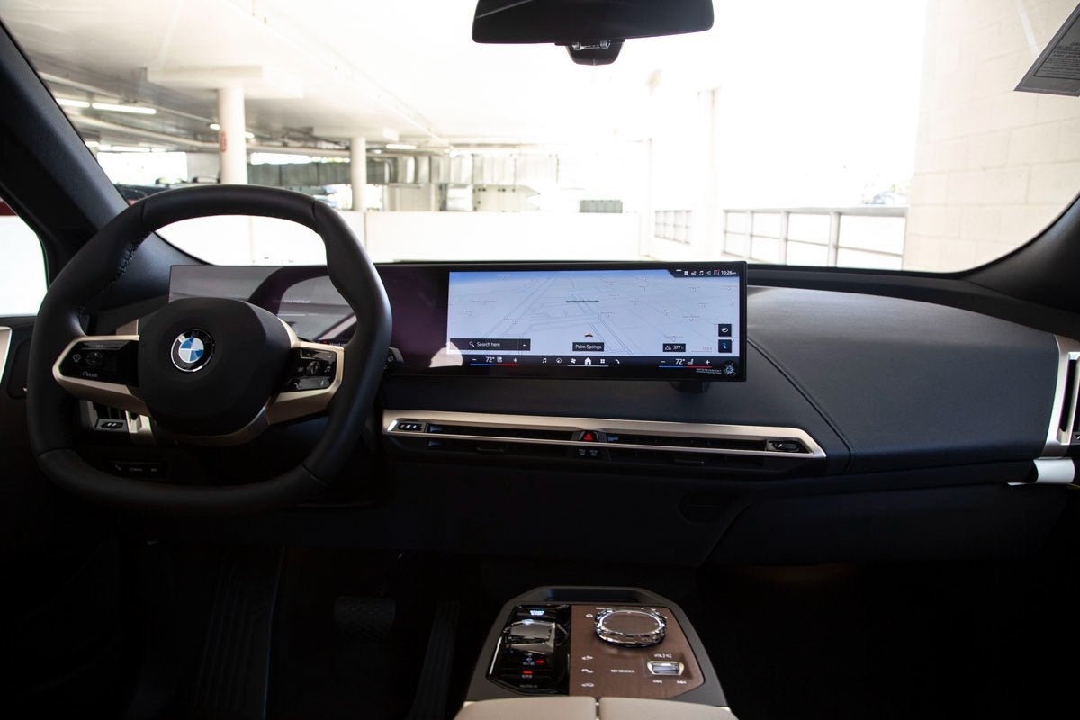 2026 BMW iX xDrive60