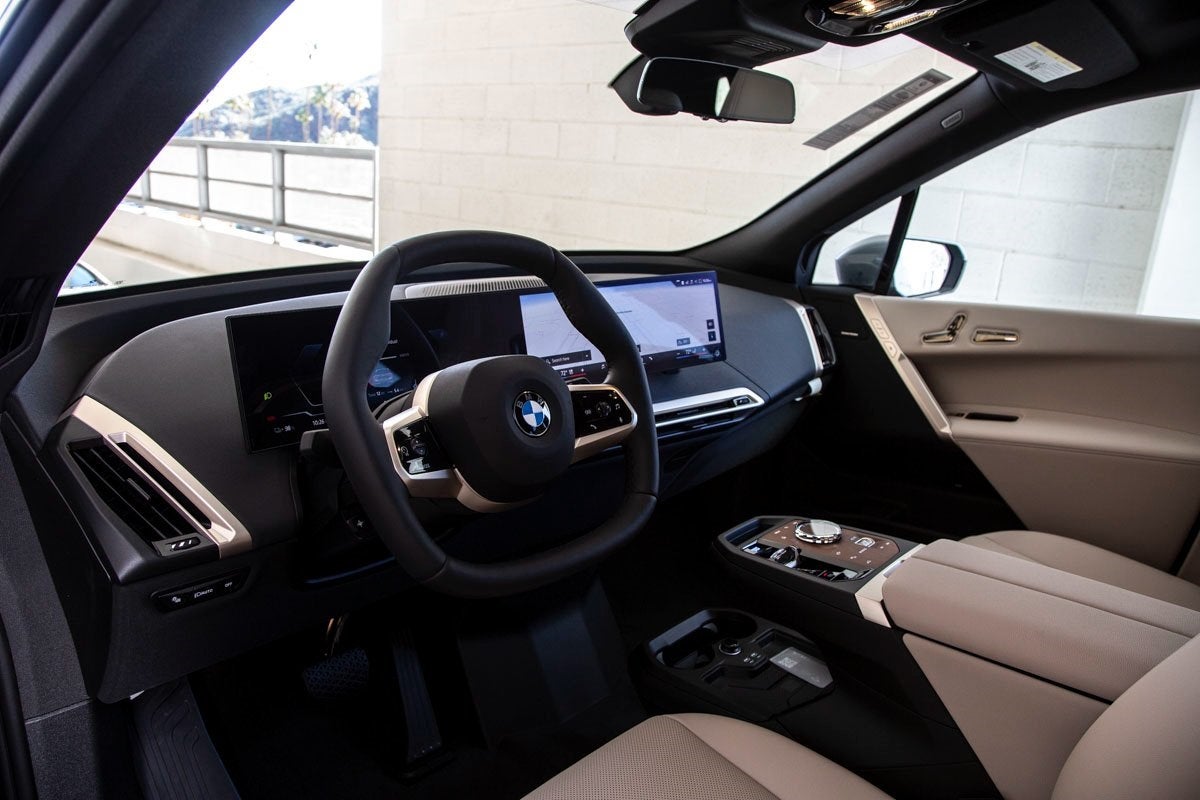 2026 BMW iX xDrive60