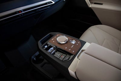 2026 BMW iX xDrive60