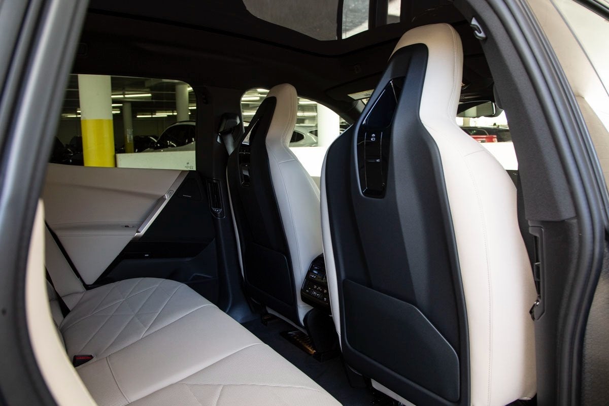 2026 BMW iX xDrive60