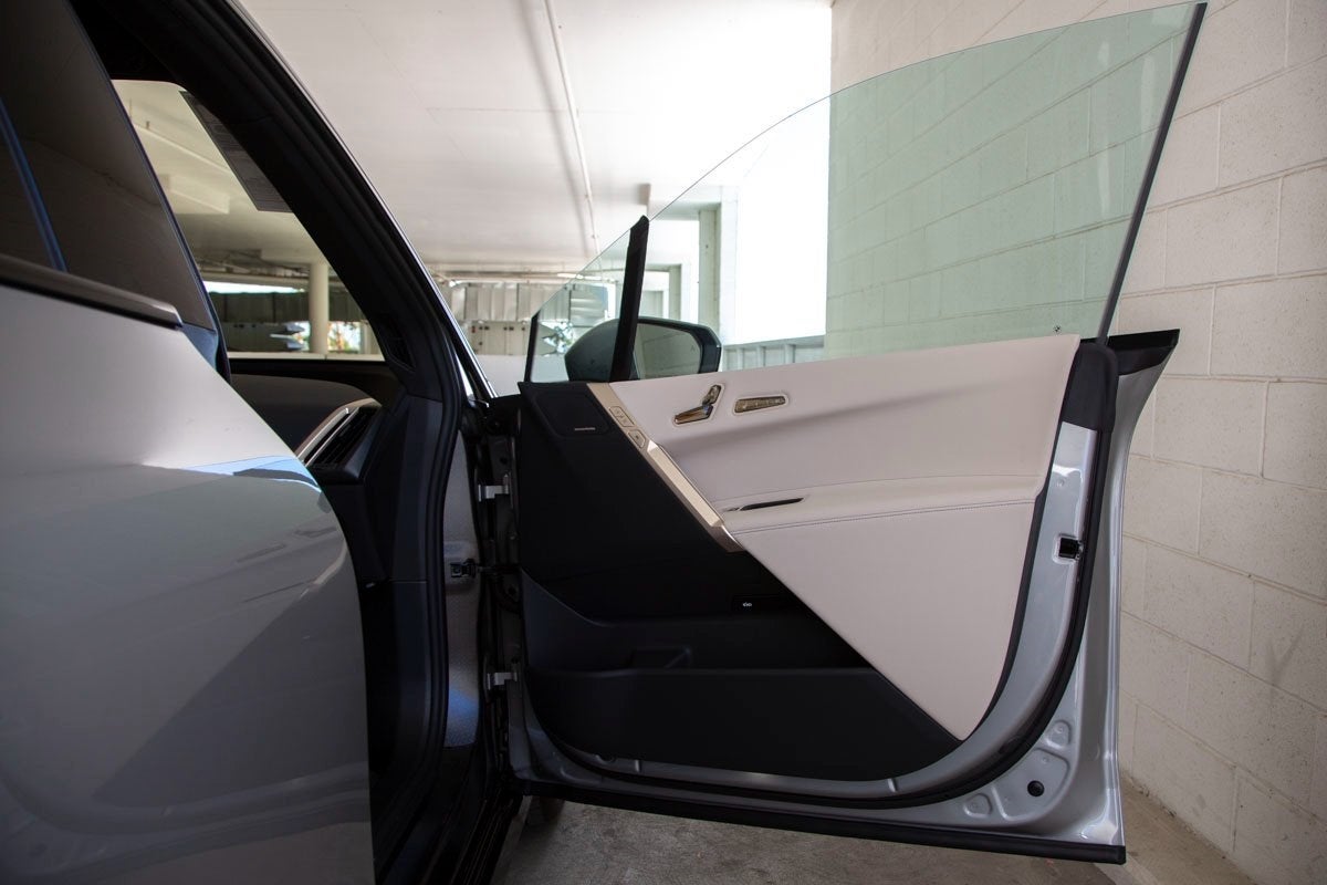 2026 BMW iX xDrive60