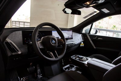 2026 BMW iX xDrive60