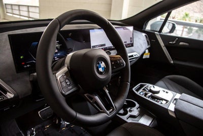 2026 BMW iX xDrive60