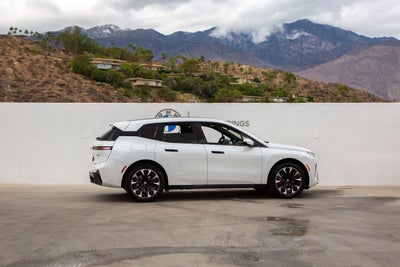 2026 BMW iX xDrive60