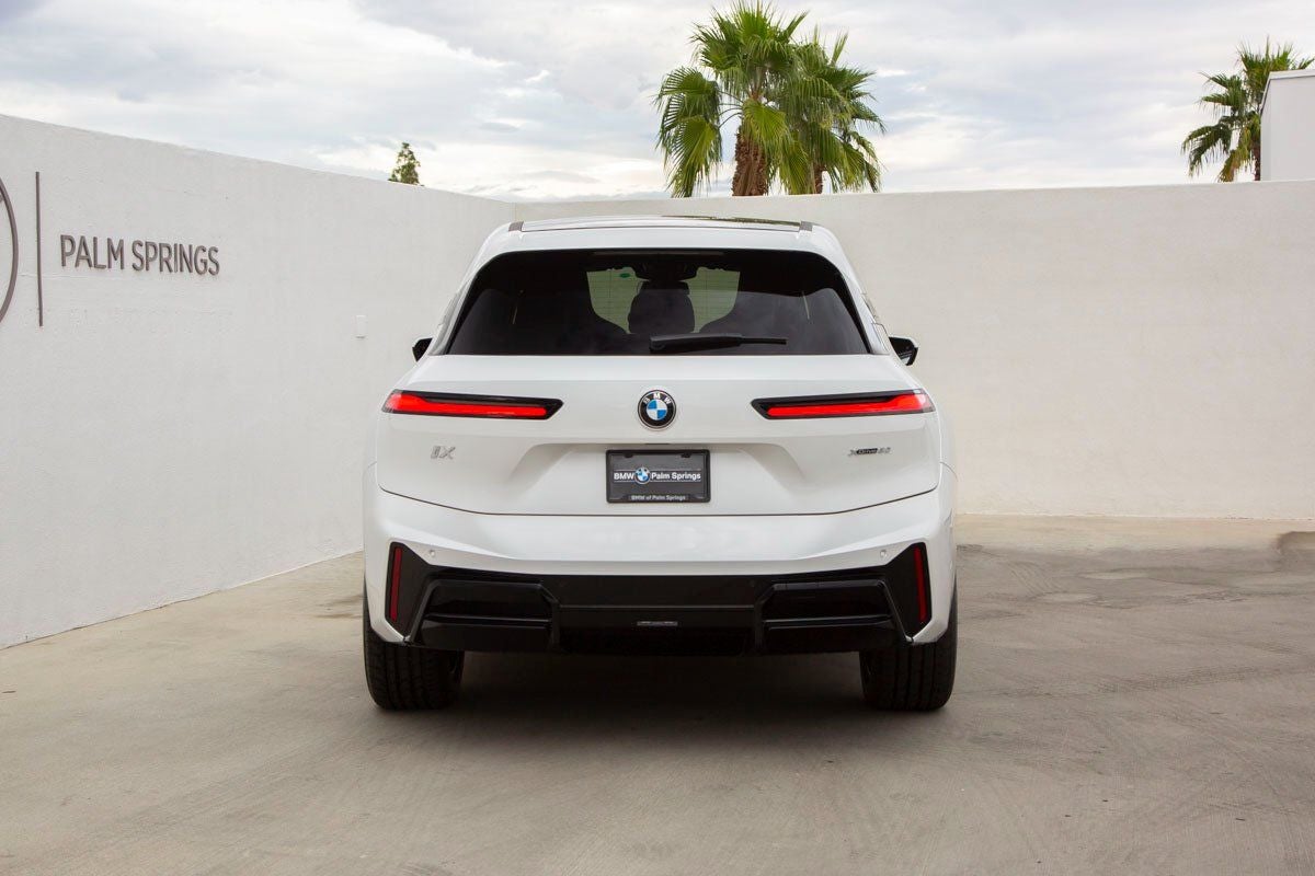 2026 BMW iX xDrive60
