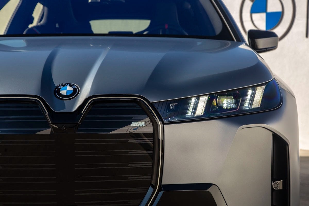 2026 BMW iX M70
