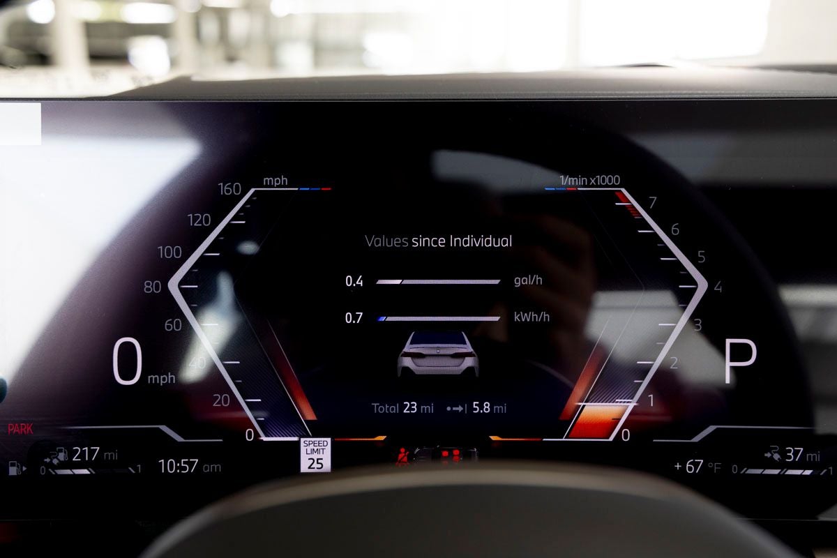 2026 BMW 5 Series 550e xDrive