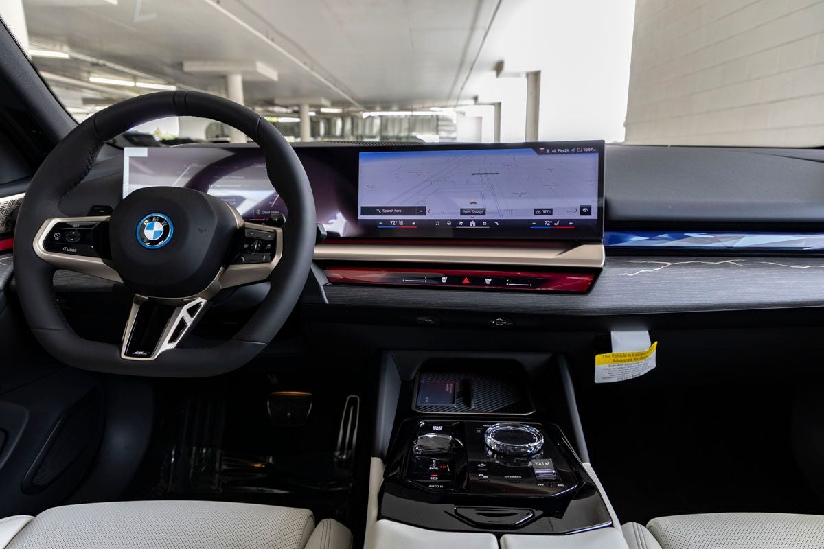 2026 BMW 5 Series 550e xDrive