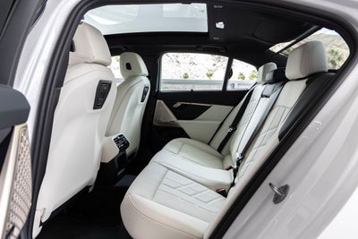 2026 BMW 5 Series 550e xDrive