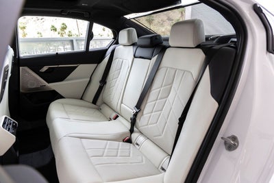 2026 BMW 5 Series 550e xDrive