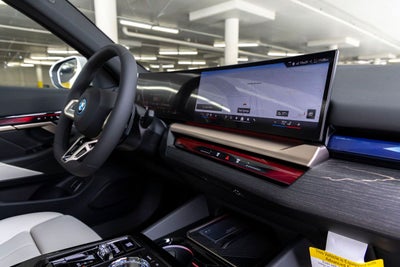 2026 BMW 5 Series 550e xDrive