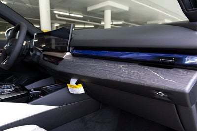 2026 BMW 5 Series 550e xDrive