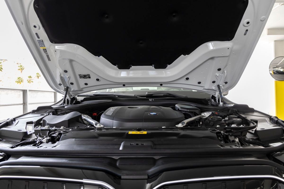 2026 BMW 5 Series 550e xDrive