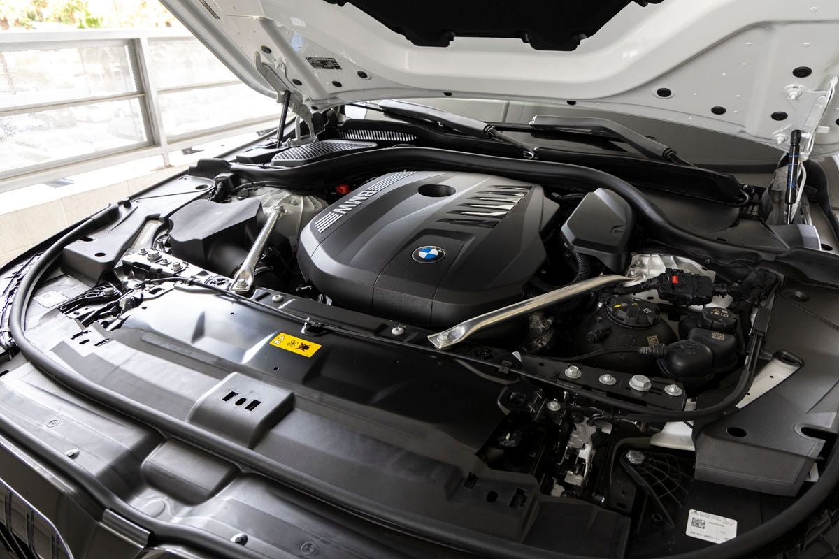 2026 BMW 5 Series 550e xDrive