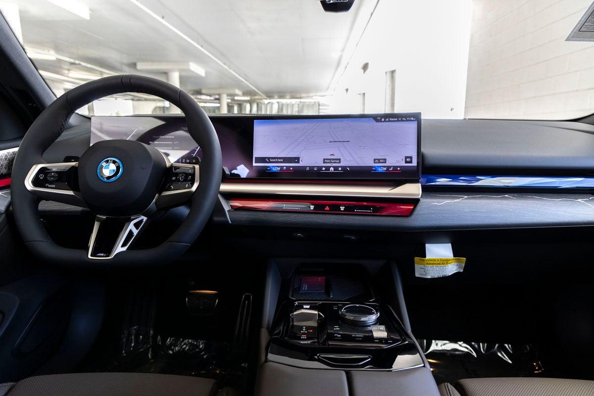 2026 BMW 5 Series 550e xDrive