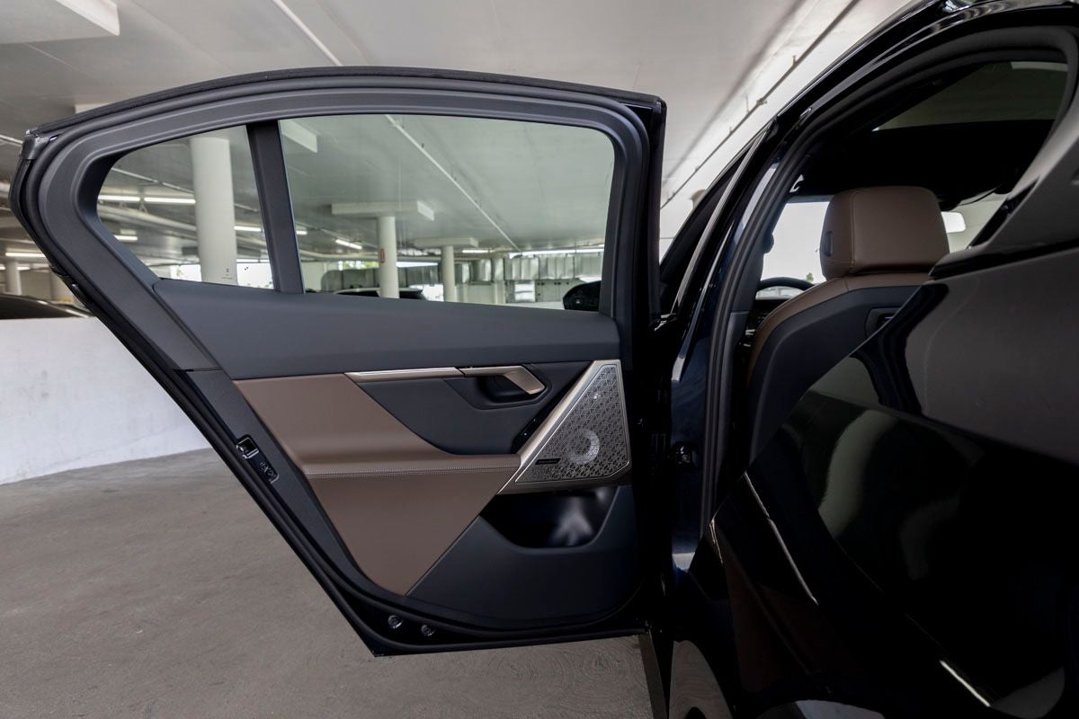 2026 BMW 5 Series 550e xDrive