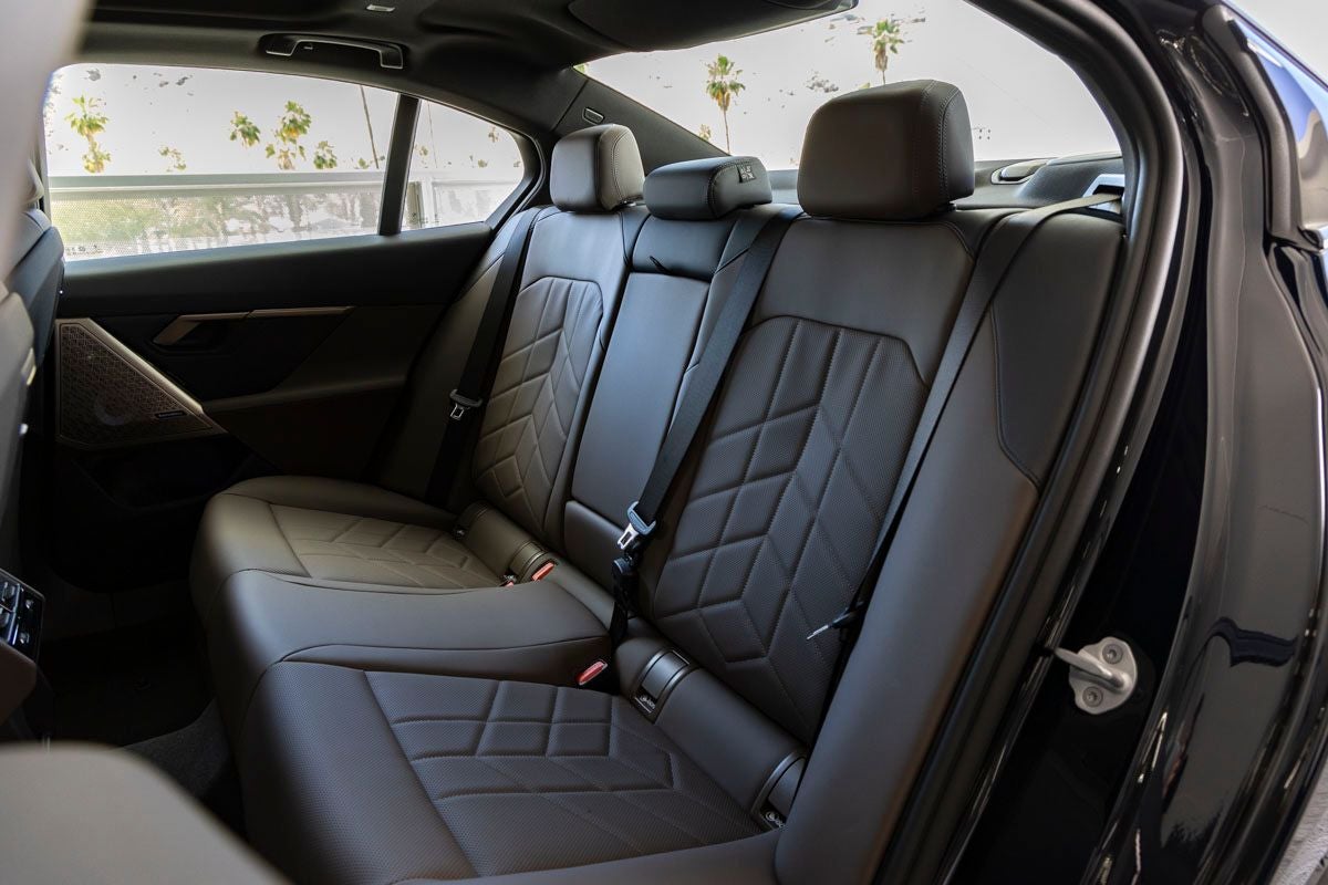 2026 BMW 5 Series 550e xDrive