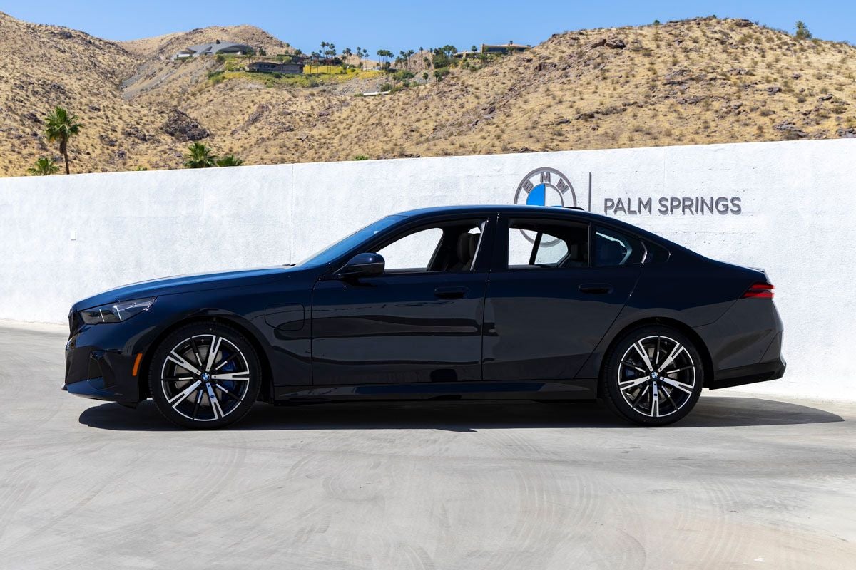 2026 BMW 5 Series 550e xDrive