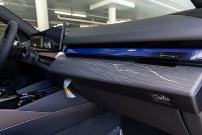 2026 BMW 5 Series 550e xDrive