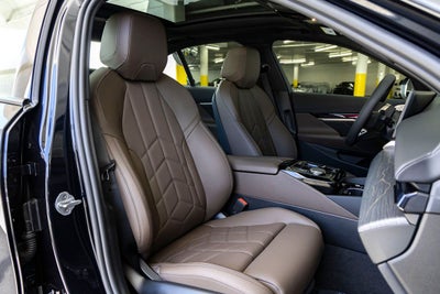 2026 BMW 5 Series 550e xDrive