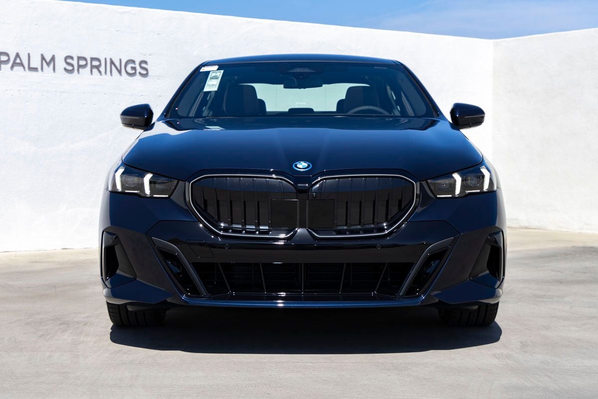 2026 BMW 5 Series 550e xDrive