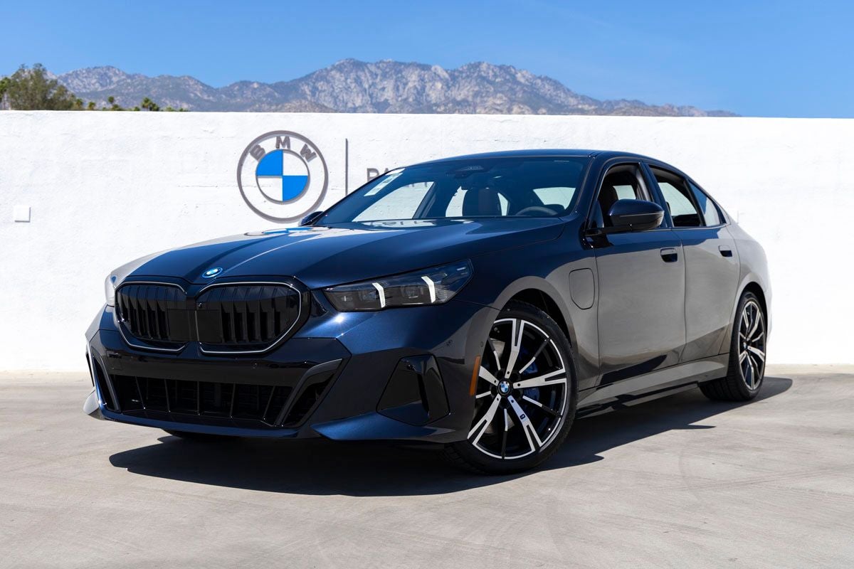 2026 BMW 5 Series 550e xDrive