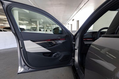 2026 BMW 5 Series 550e xDrive