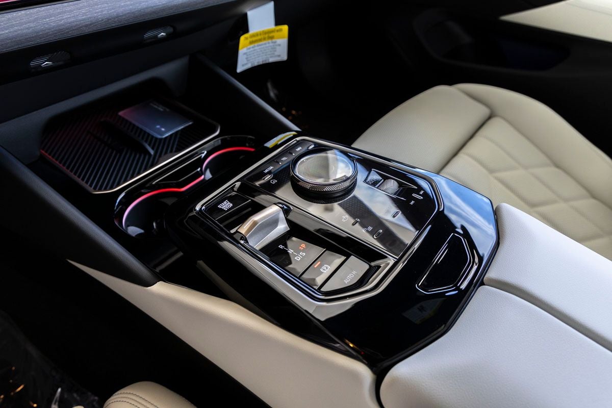 2026 BMW 5 Series 550e xDrive