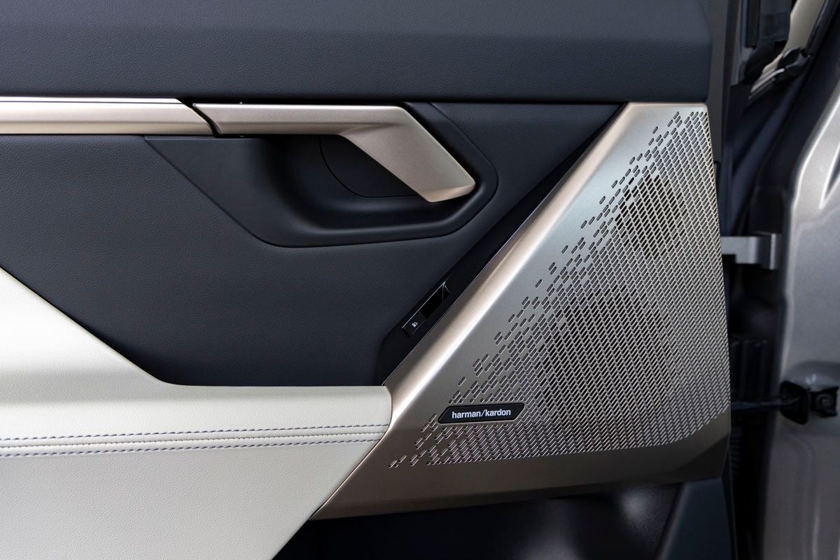 2026 BMW 5 Series 550e xDrive