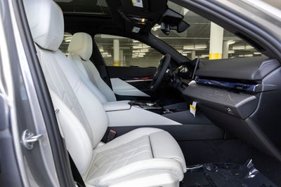 2026 BMW 5 Series 550e xDrive