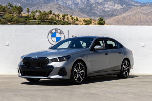 2026 BMW 550e 550e xDrive