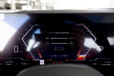 2026 BMW 550e 550e xDrive